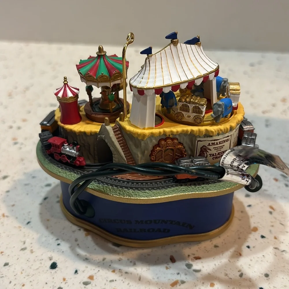 Hallmark Keepsake‎ Circus Mountain Railroad Holiday Ornament 2002